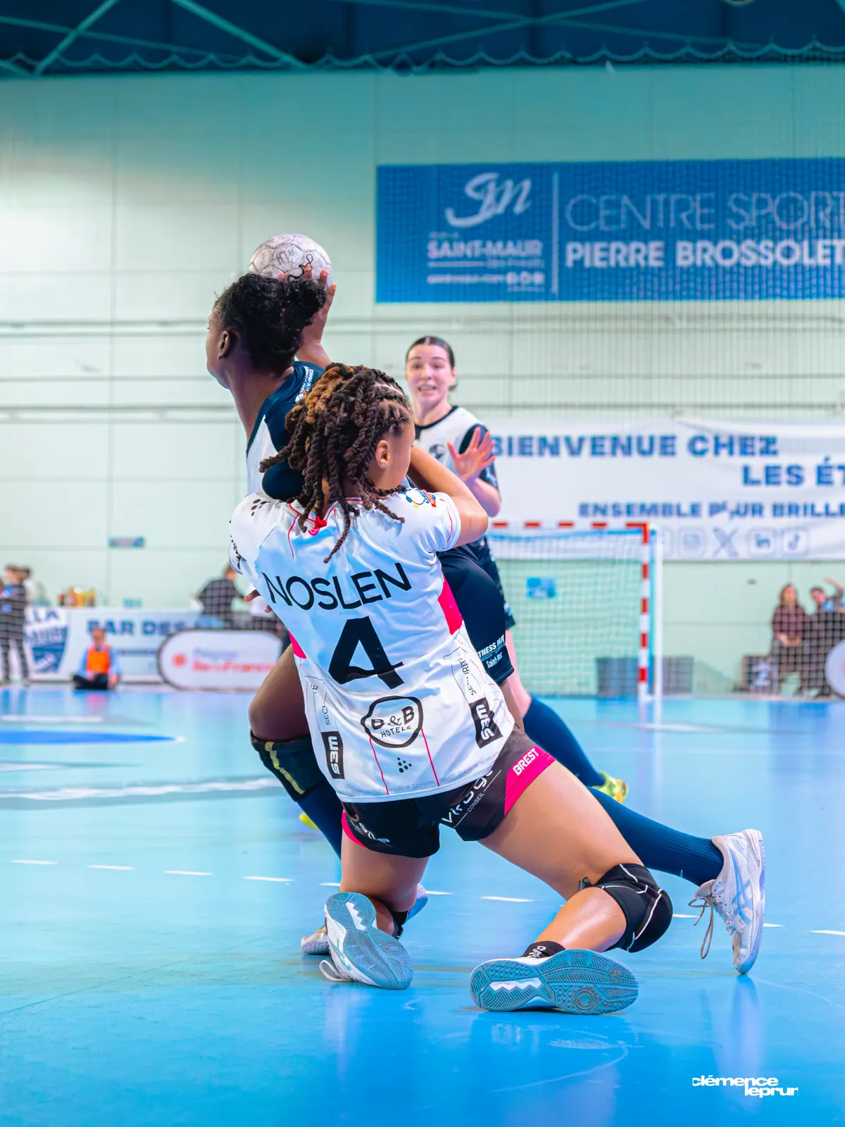 Stella Saint-Maur contre Brest — photographie 7