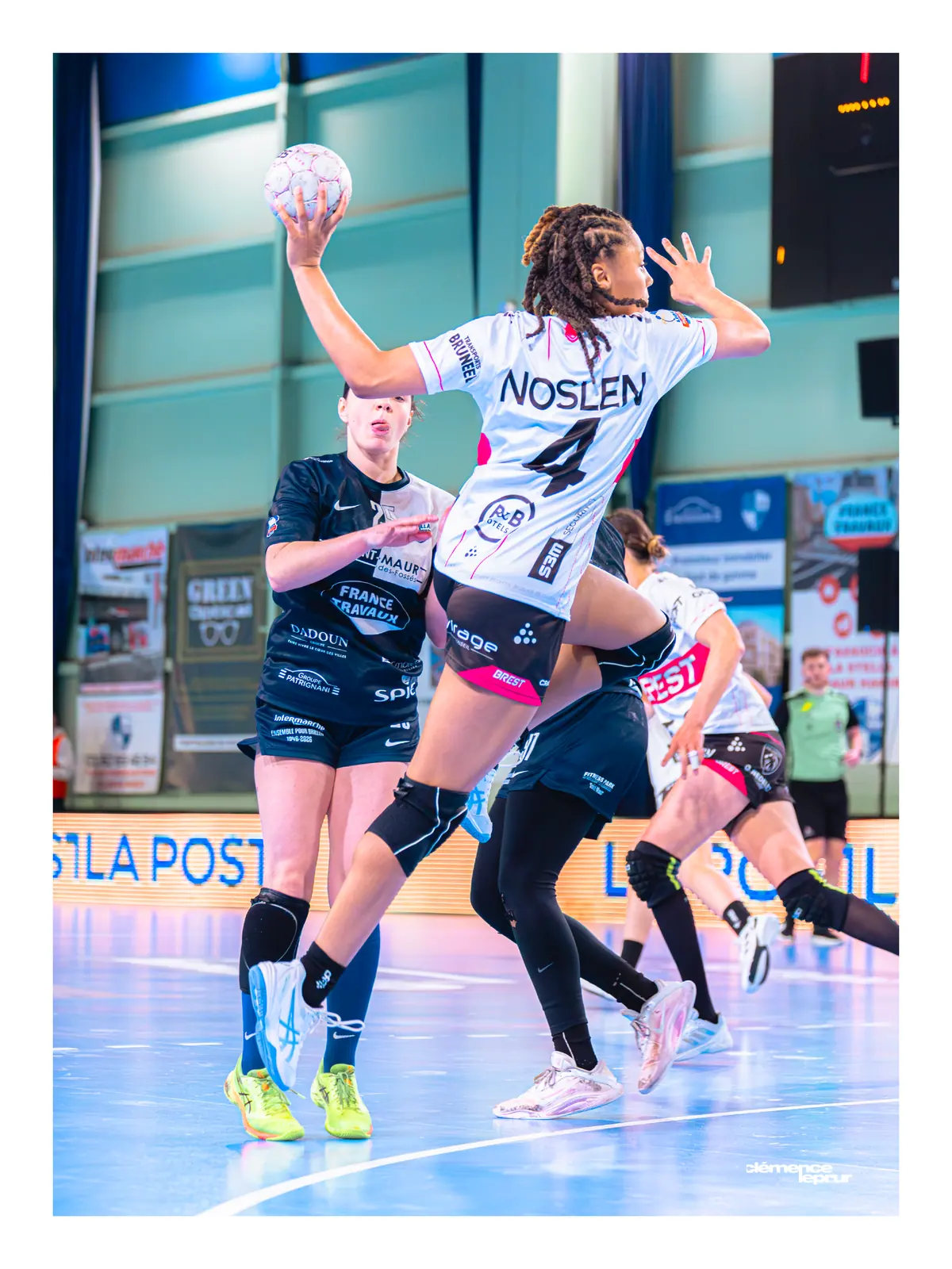 Stella Saint-Maur contre Brest — photographie 16